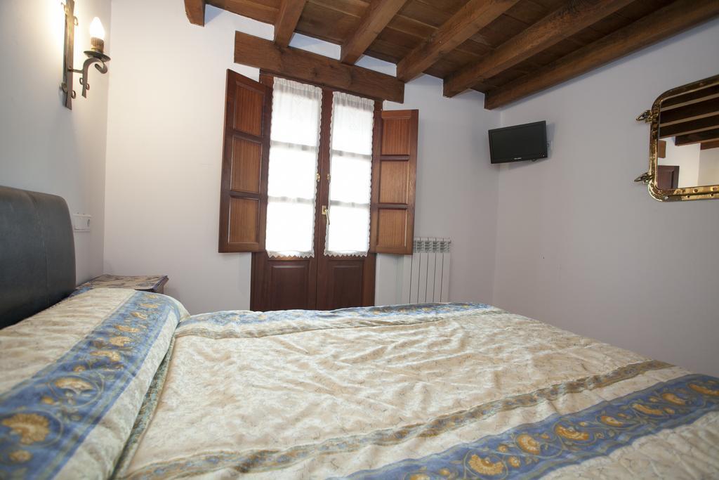 Hostal El Cabañon de Pimiango Habitación foto